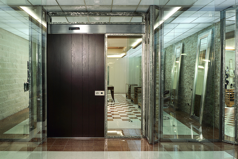 Пулестойкая дверь дома Пулестойкая дверь дома